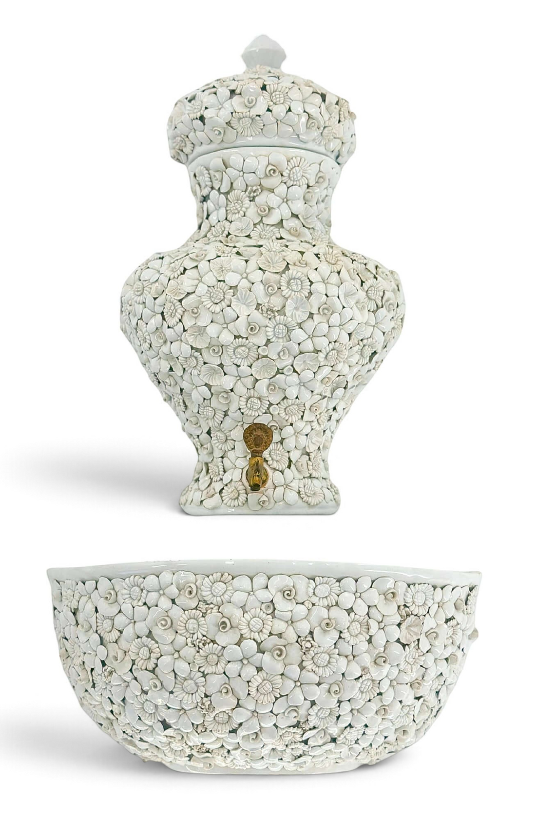 Vintage Italian Fiori Blanco Lavabo Wall Fountain and Cistern
