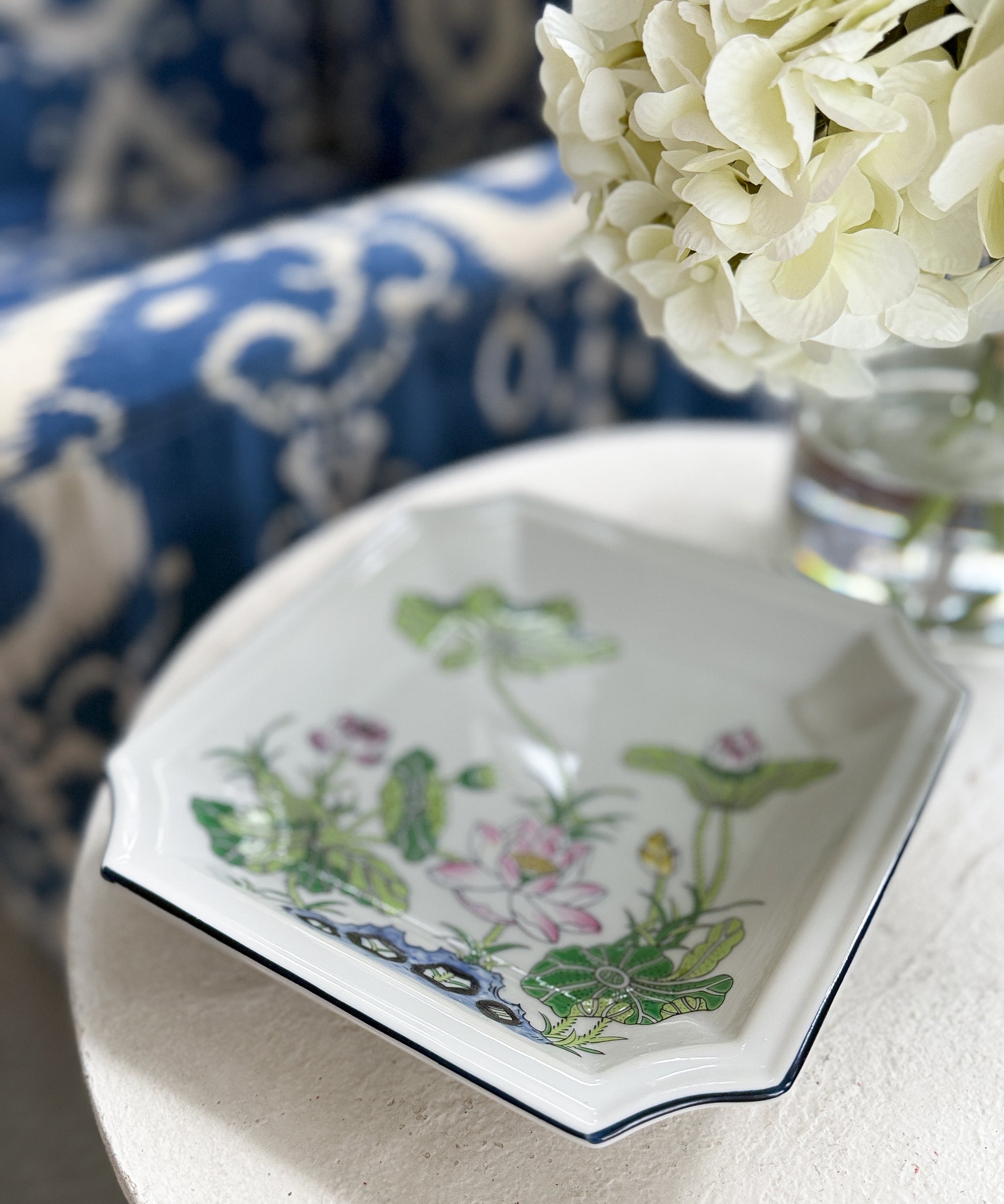 Andrea by Sadek Lotus Porcelain Tray