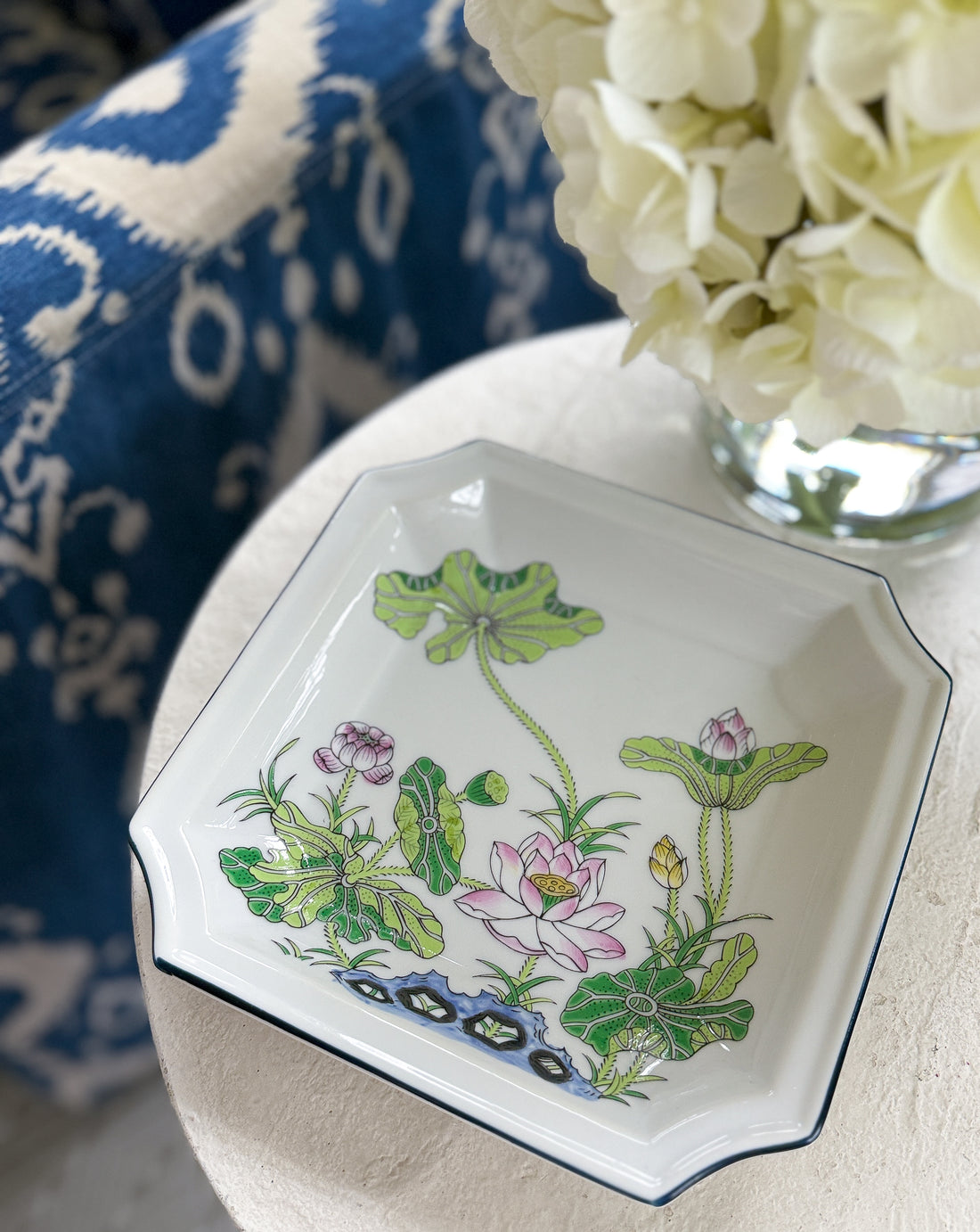 Andrea by Sadek Lotus Porcelain Tray